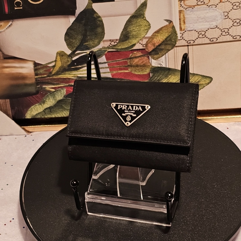 Prada Black Nylon Tessuto Keyholder/Wallet - Picture 3 of 12